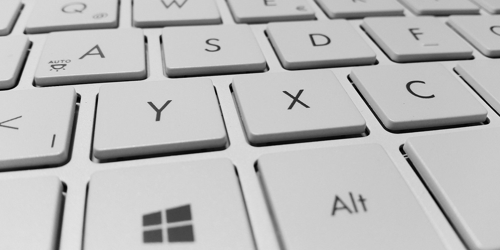 Как настроить пользовательские горячие клавиши для вставки предопределенных текстовых фрагментов в Windows 10 и 11