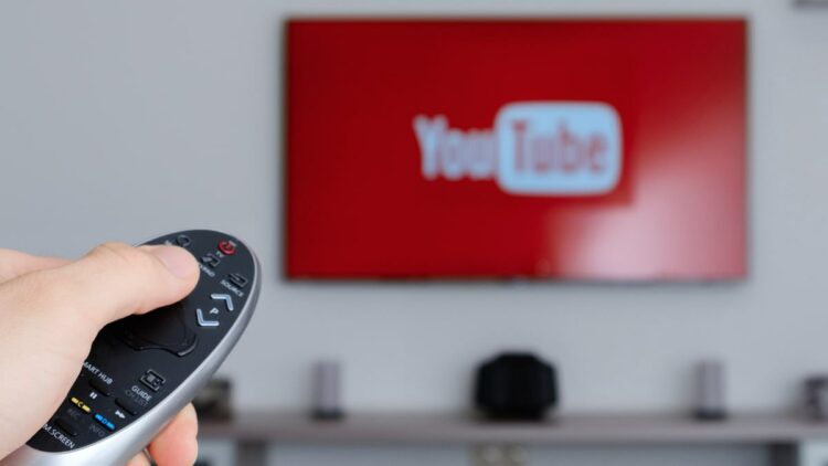 YouTube будет показывать более длинную рекламу на смарт-телевизорах 1